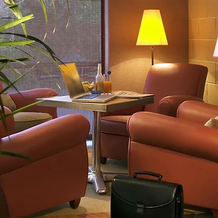 Paris Grand Cdg Aeroport ロワシー・アン・フランス