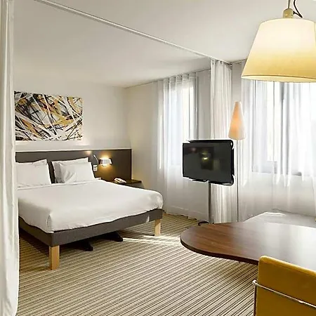 Hotel Paris Grand Cdg Aéroport 4 étoiles 4*